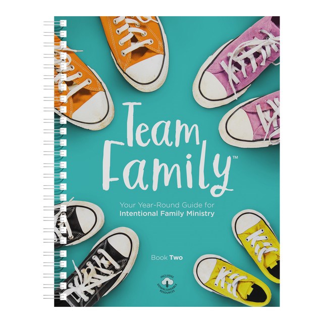 TEAM FAMILY-BOOK 2