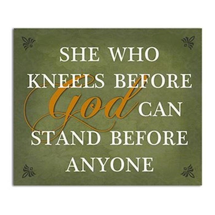 {=Wall Plaque-She Who Kneels}