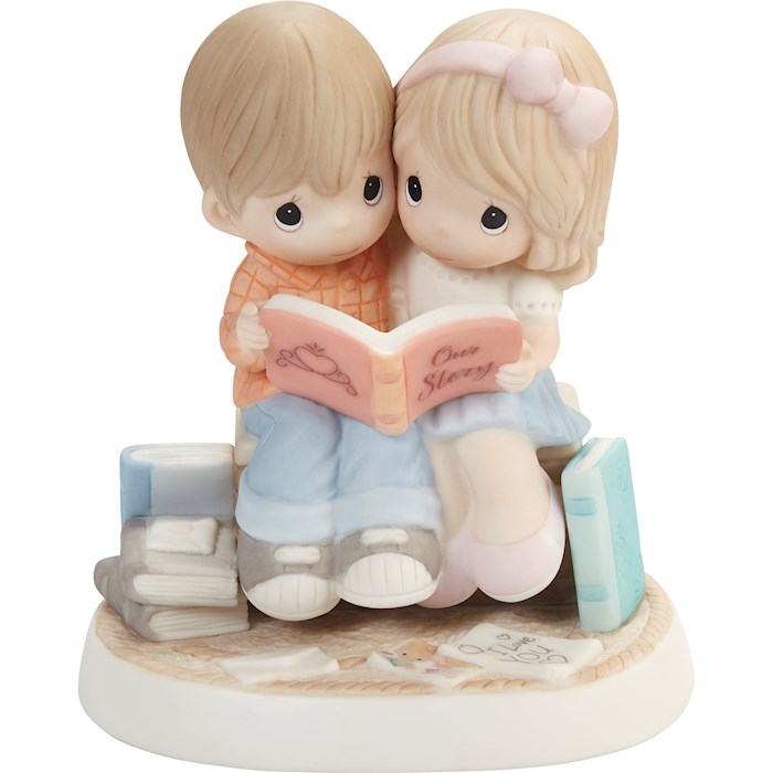 {=Figurine-I Love The Story Of Us-Porcelain-5.5"}